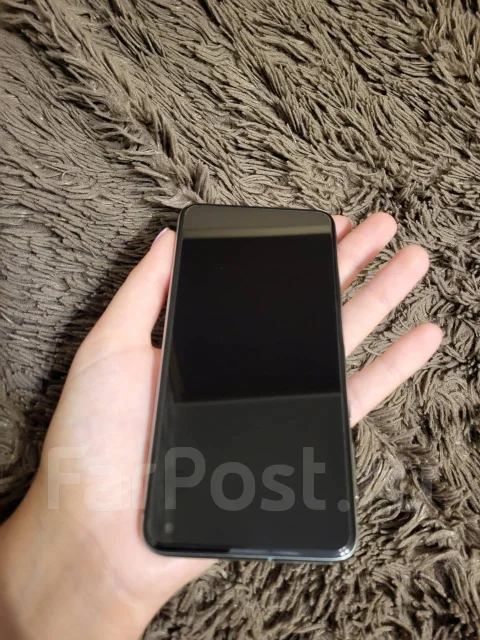 Samsung Galaxy S10e. �/�, ��������� ����