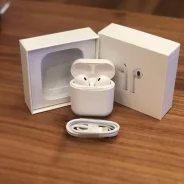 Apple AirPods ����