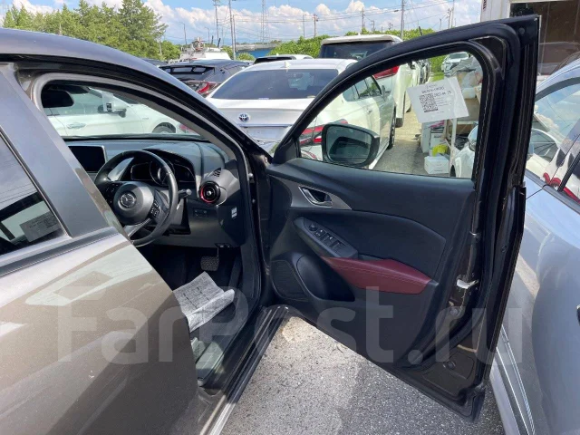 Mazda CX-3. DK5FW, S5DPTS ����