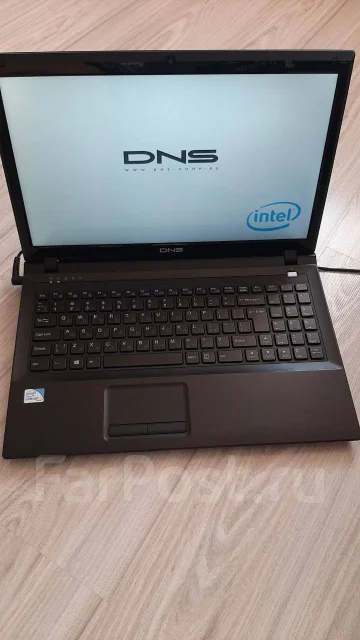 DNS. 15.6", 1,8����, ��� 2048 ��, ���� 320���, WiFi: 1, Bluetooth: 1 ����