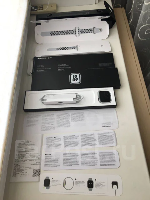 Apple Watch SE Nike. GPS, NFC, IP67, IP68 ����