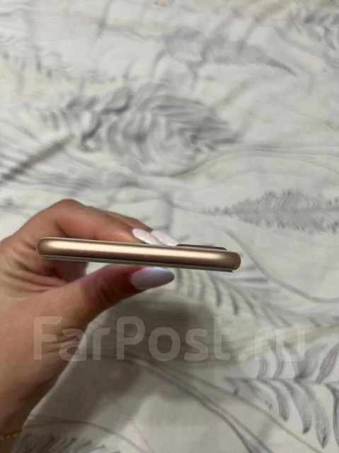 Apple iPhone 8 Plus. �/�, �������, 4G LTE, ����������, NFC ����
