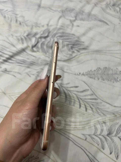 Apple iPhone 8 Plus. �/�, �������, 4G LTE, ����������, NFC ����