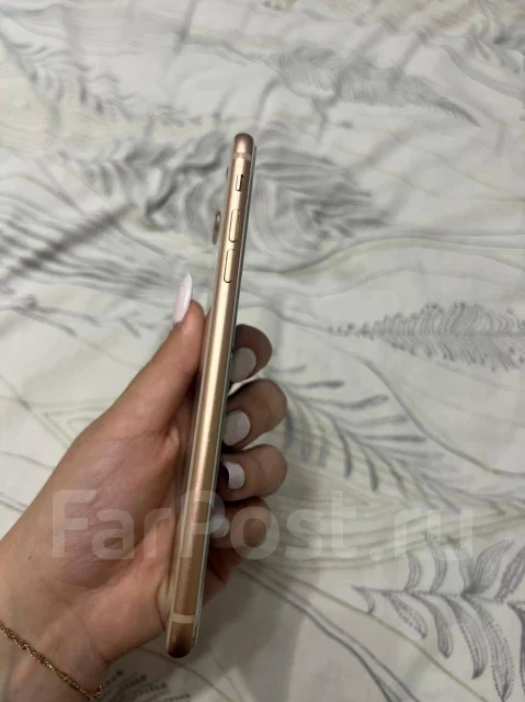 Apple iPhone 8 Plus. �/�, �������, 4G LTE, ����������, NFC ����