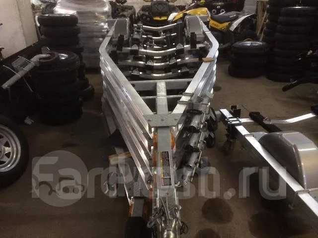 Karavan Trailers. �/�: 1 200���., �����: 750���. ����
