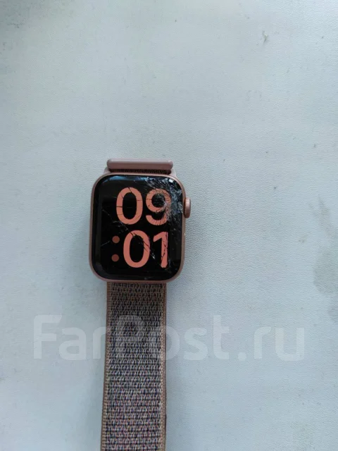 Apple Watch Series 4. GPS, NFC, IP67, IP68 ����