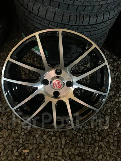 4 Racing. 7.0x15", 4x100, ET35, �� 73,1���. ����