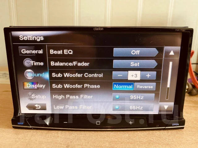 Clarion NX702 ����