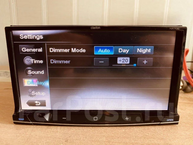 Clarion NX702 ����