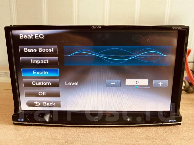 Clarion NX702 ����