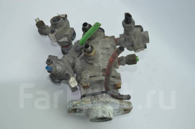 Тормозной кран фредлайнер. Кран ручника bendix. Тормозной кран фредлайнер. Кран тормозной фредлайнер. Кран тормозной фредлайнер.