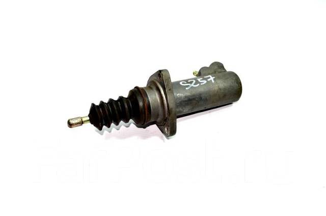 1754943 рабочий цилиндр сцепления. Рабочий цилиндр сцепления скания. 2424254 цилиндр сцепления скания. Цилиндр сцепления scania 4. 2424254 цилиндр сцепления скания.