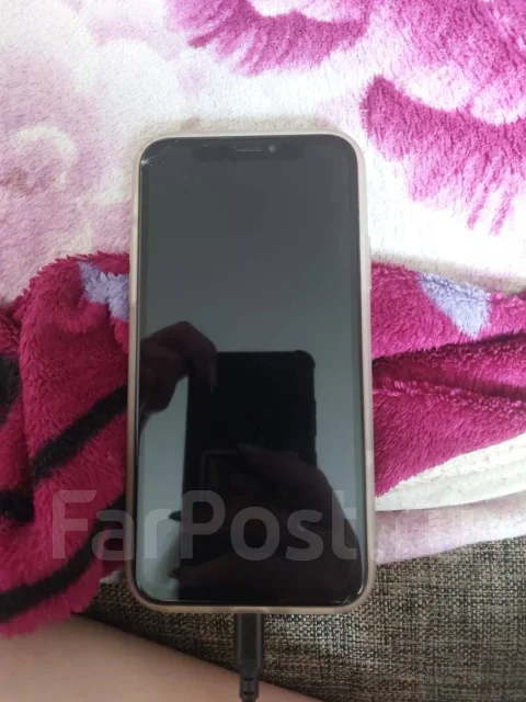 Apple iPhone X. �/�, ������, 4G LTE ����