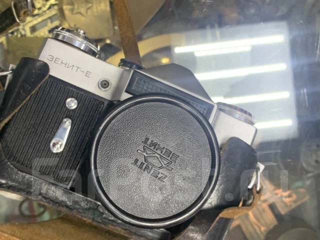 �����-� ����