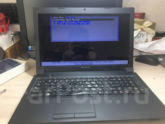 Lenovo B570e. 15.6", 1,5����, ��� 2048 ��, WiFi: 1 ����