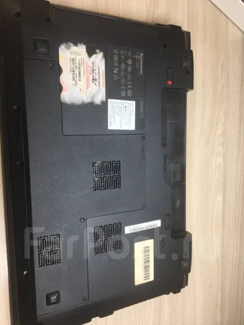 Lenovo B570e. 15.6", 1,5����, ��� 2048 ��, WiFi: 1 ����