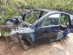 Ford Fiesta ����
