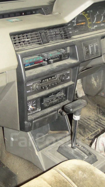 Nissan Bluebird. �������, ��������, 1.6 (90��.�.), ������, 300����. �� ����
