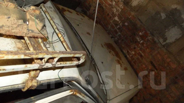 Nissan Bluebird. �������, ��������, 1.6 (90��.�.), ������, 300����. �� ����
