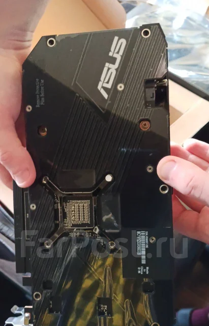 Radeon RX 6600 XT ����