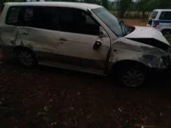 Daihatsu Pyzar. G301G ����