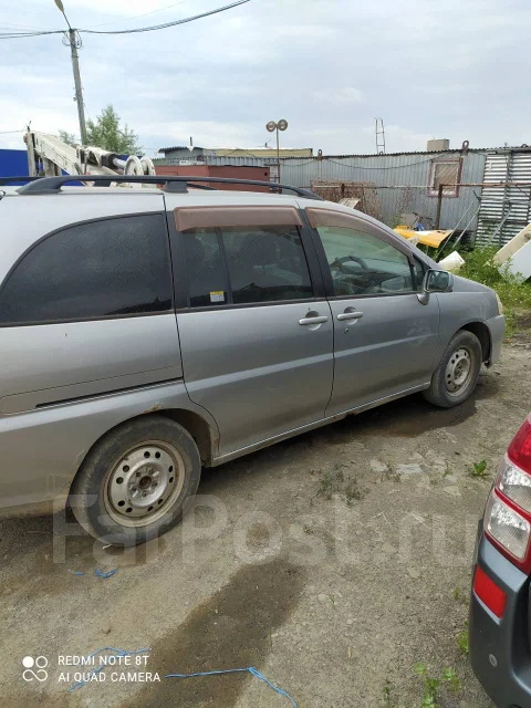 Nissan Liberty ����