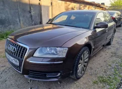 Audi A8 ����