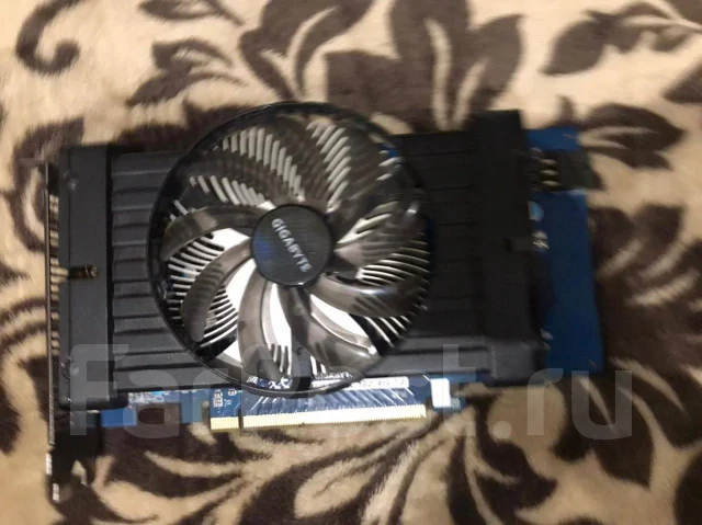 Radeon HD 7770 ����