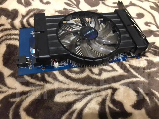 Radeon HD 7770 ����