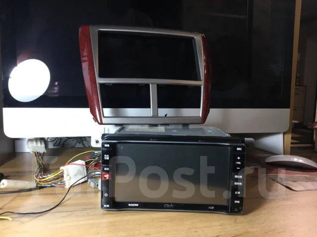 Clarion MAX670W ����