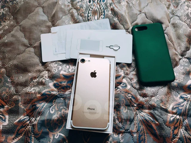Apple iPhone 7. �/�, �������, 3G, 4G LTE, ����������, NFC ����
