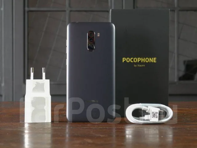 Xiaomi Pocophone F1. �/�, �����, 3G, 4G LTE, Dual-SIM ����