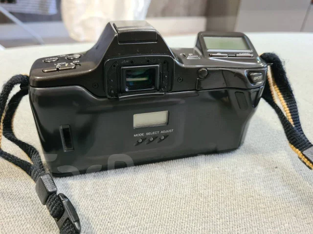 Minolta Dynax 8000i ����