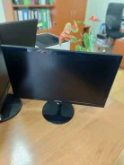 Samsung. 18", ���������� �� (LCD, LED, QLED) ����