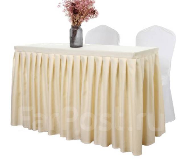 Tablecloths for rectangular tables