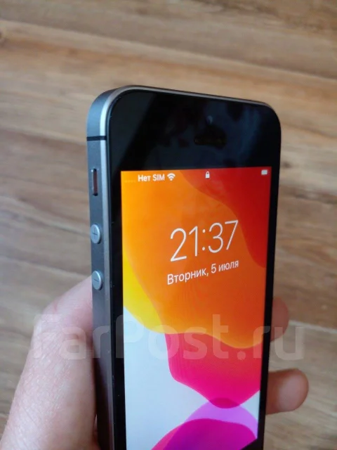 Apple iPhone SE. �/� ����