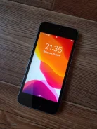 Apple iPhone SE. �/� ����