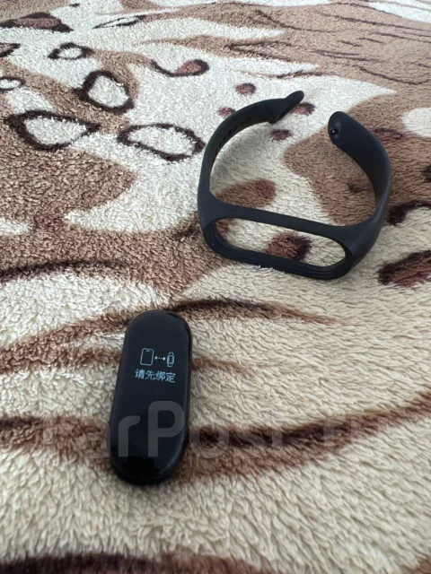 Xiaomi Mi Band 3 ����