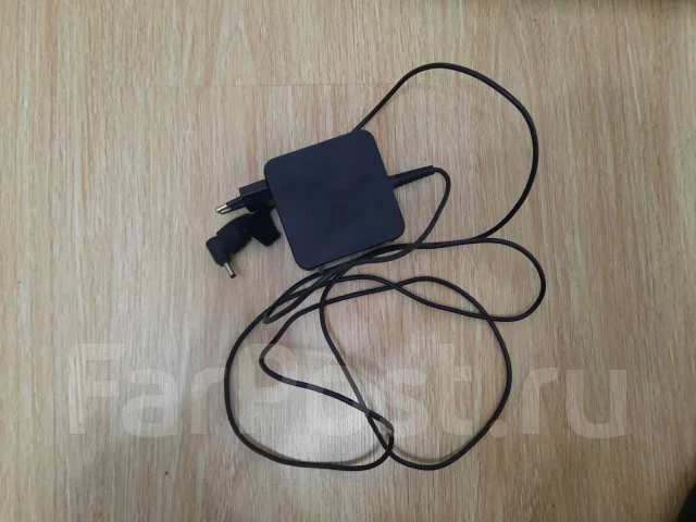 Lenovo IdeaPad 330-15ARR. 15.6", 2����, ��� 6 ��, ���� 1���, WiFi: 1, Bluetooth: 1, ����������� �� 2��. ����