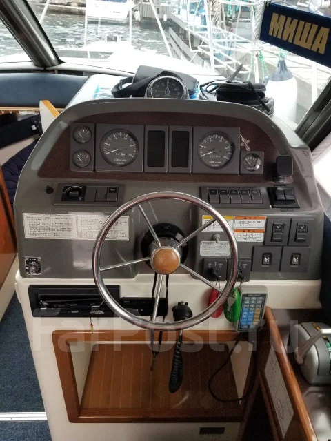 Yamaha PC-28. 2001 ���, ����� 8,2��., ��������� ������������, 320��.�., ������ ����