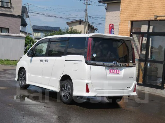 Toyota Noah. ��������, 4wd, 2.0 (152��.�.), ������, 23 000����. ��, �/�, ��� ���. ��� ����� �� ������������ ����