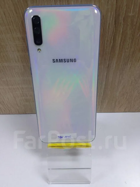 Samsung Galaxy A50. �/�, �����, 4G LTE, NFC ����