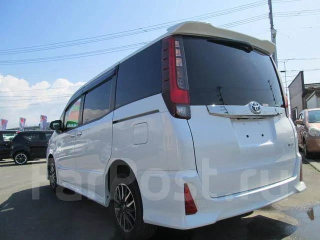 Toyota Noah. ��������, ��������, 1.8 (99��.�.), ������, 45 000����. ��, �/�. ��� ����� �� ������������ ����