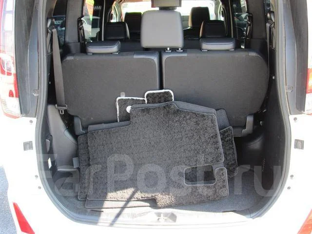 Toyota Noah. ��������, ��������, 1.8 (99��.�.), ������, 45 000����. ��, �/�. ��� ����� �� ������������ ����