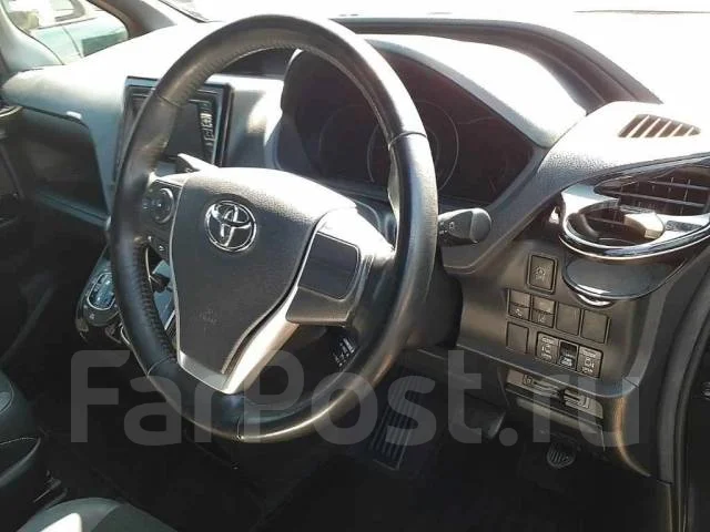 Toyota Noah. ��������, ��������, 2.0 (152��.�.), ������, 60����. ��, �/�. ��� ����� �� ������������ ����