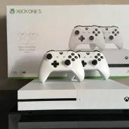 Microsoft Xbox One S ����