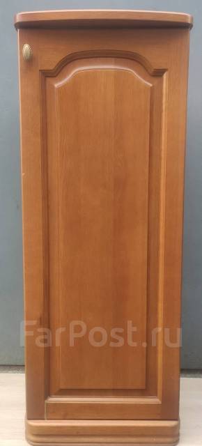 Тумба из натурального дерева под сейф оружейный, б/у, в наличии. Цена ...