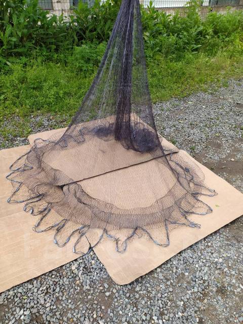 Casting net for boat and shore fishing