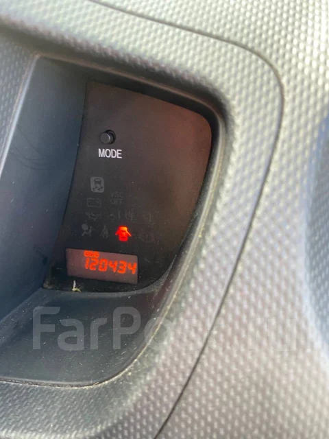 Toyota ist. ��������, ��������, 1.5, ������, 120����. �� ����