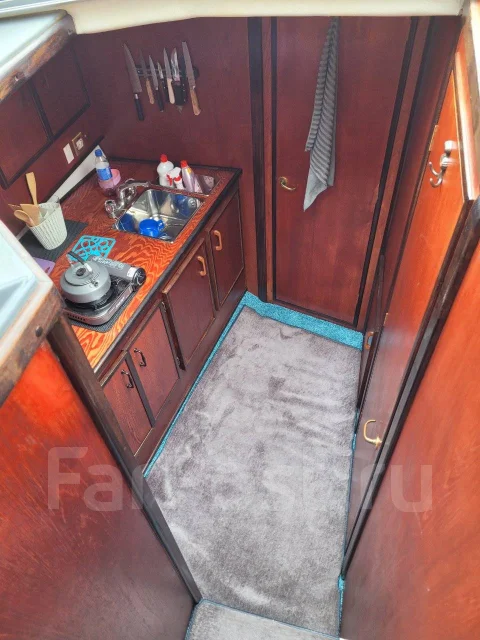 Fairline. 1989 ���, ����� 9,3��., ��������� ������������, 400��.�., ������ ����